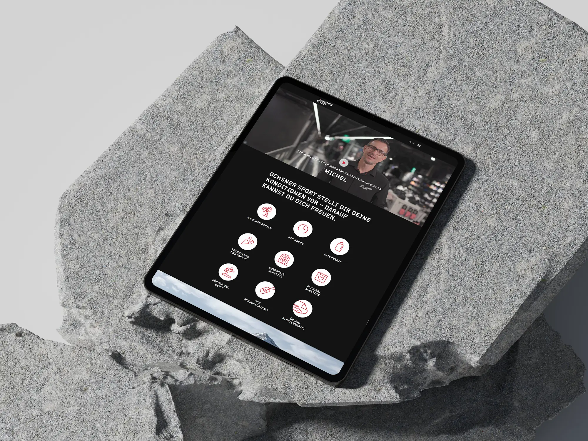 WordPress Theme OS, Desktop Design, iPad